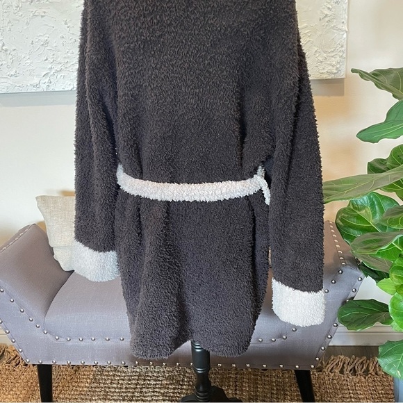 Barefoot Dreams Cozy Chic Two Tone Short Robe Sz 1 Small Style 549. - Picture 8 of 11